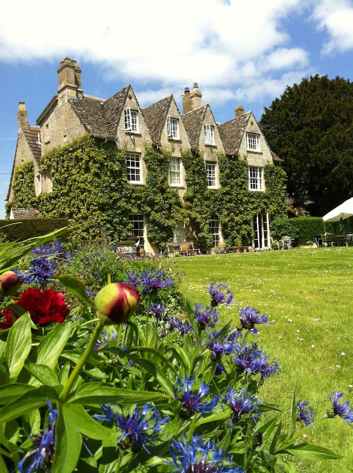 Cotswold, Country House B&B Bed and breakfasts for Rent in Broadwell