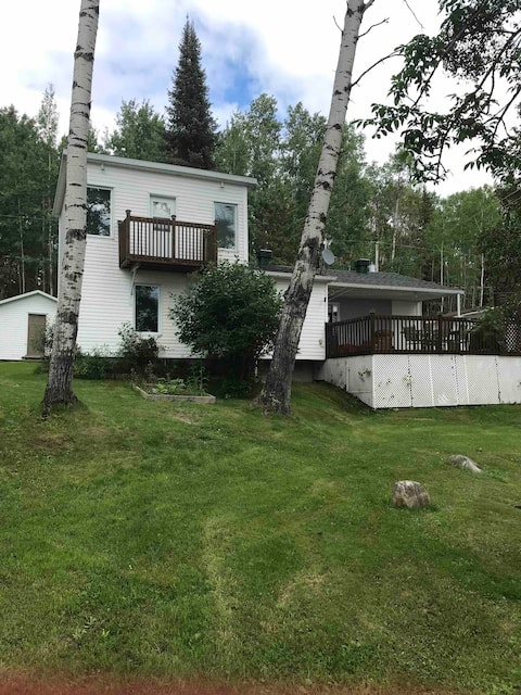 Waterfront cottage with hot tub