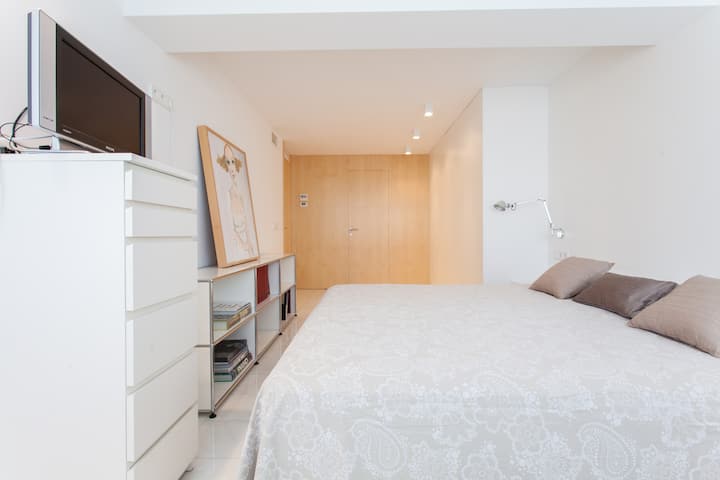 Schlafzimmer 1