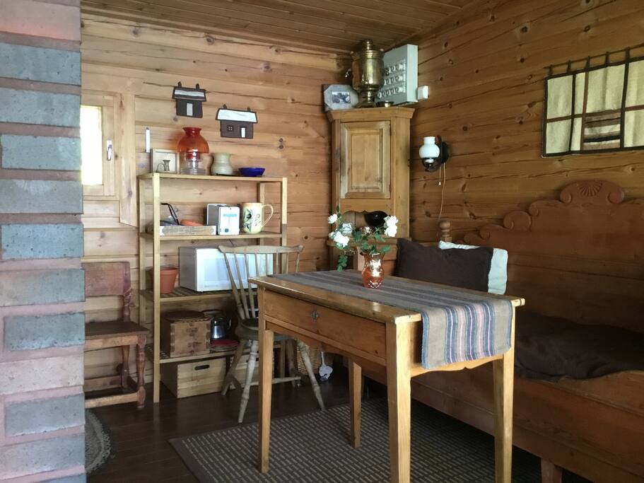 Saunamökki takalla