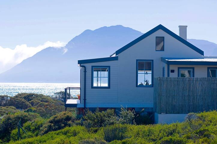 Beach Paradise Holiday Home gallery image 5