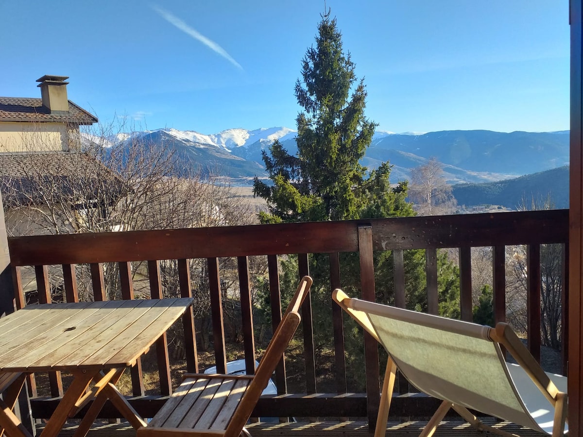 Propriété Airbnb réussie: Beautiful apartment with a view. à Font Romeu Odeillo Via