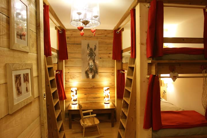 La grande chambre 4 lits enfant ou adulte en 90cm