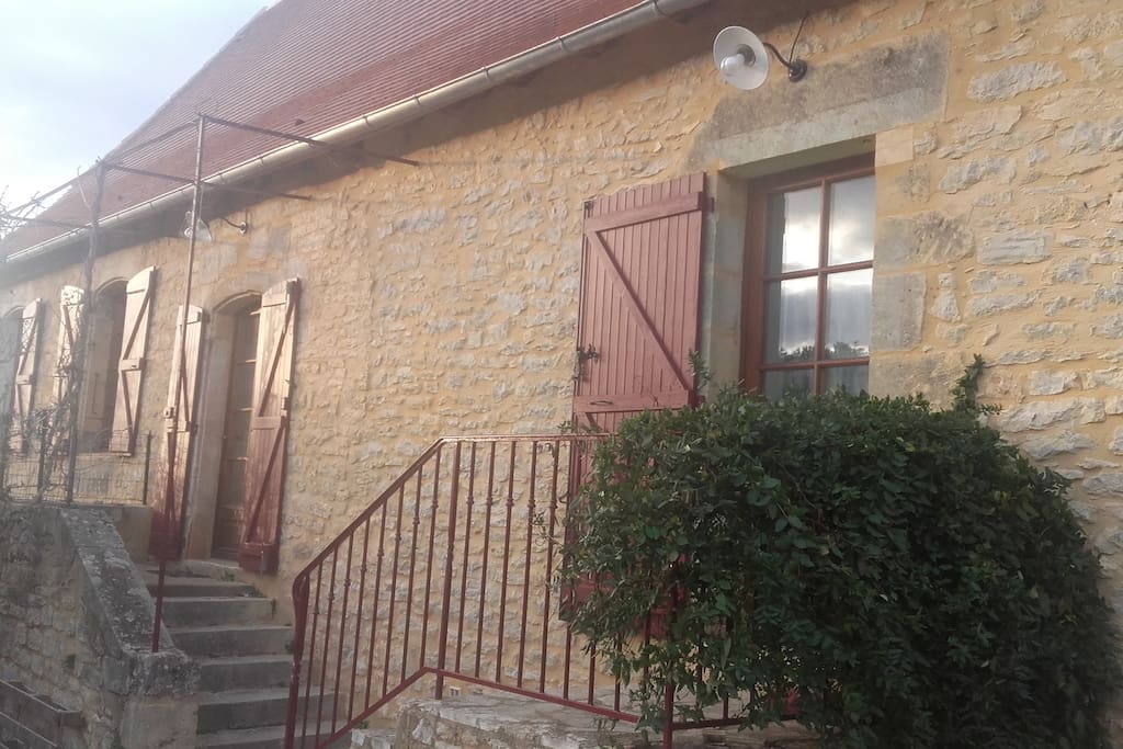 Maison extérieur / vue du portail d'entrée