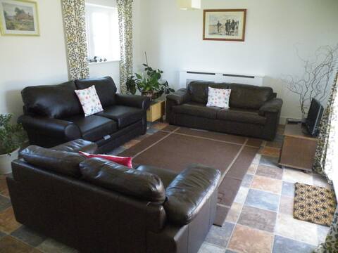 Popular Airbnb listing: The Pigsty Holiday Let @ Sunnyside in East Lindsey