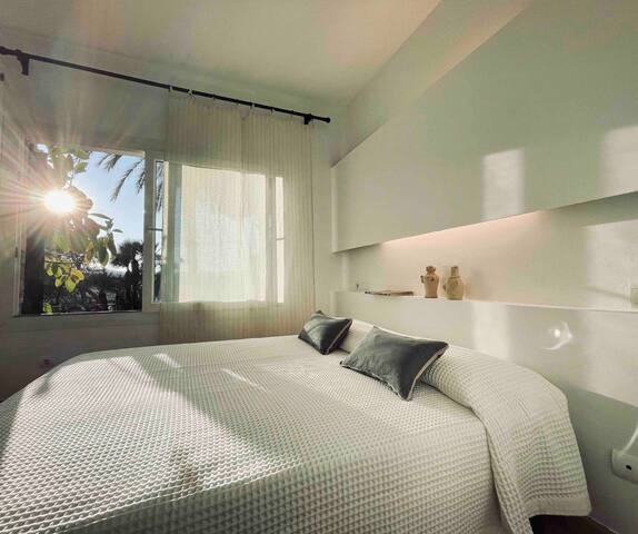 Agradable apartamento con jardín y piscina gallery image 4