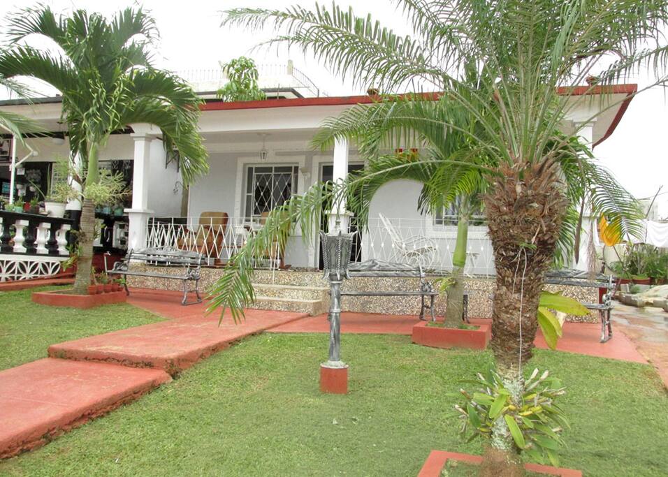 Entrada a la Casa