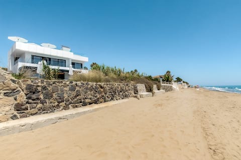 Frontline Beach Villa
