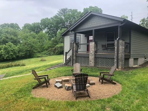 Blue Ridge Bungalow <10 Minutes to Downtown