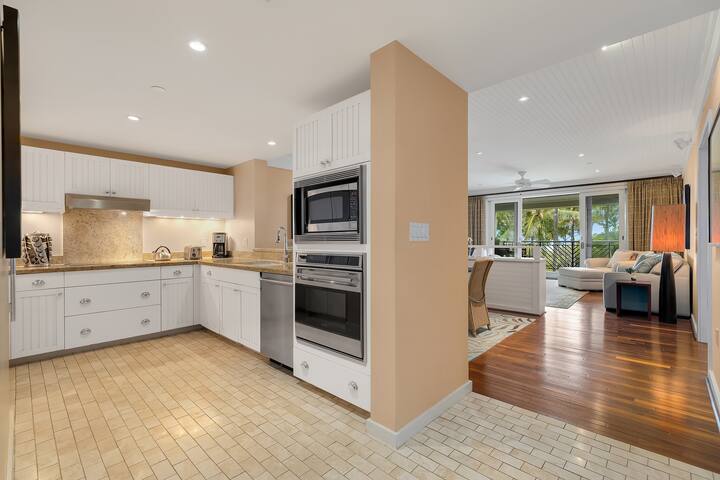 Holiday Sale! Turtle Bay Villas 307 by Gather gallery image 3