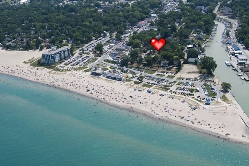 The Beach House Grand Bend Houses for Rent in Lambton Shores, Ontario