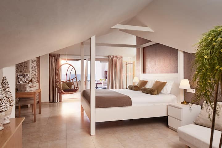 Costa Brava Apartments | Villa and House Rentals | Airbnb