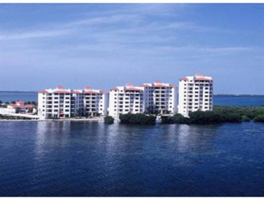 Residencial Punta Dorada