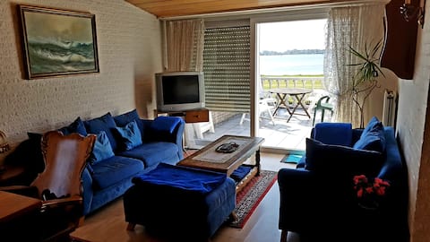 Successful Airbnb property: Great view of the Veersemeer in Recreatiegebied Kamperland