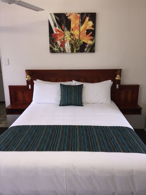 Triple Sheeted Queen Beds