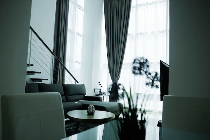 Stylish Georgetown Duplex Suite