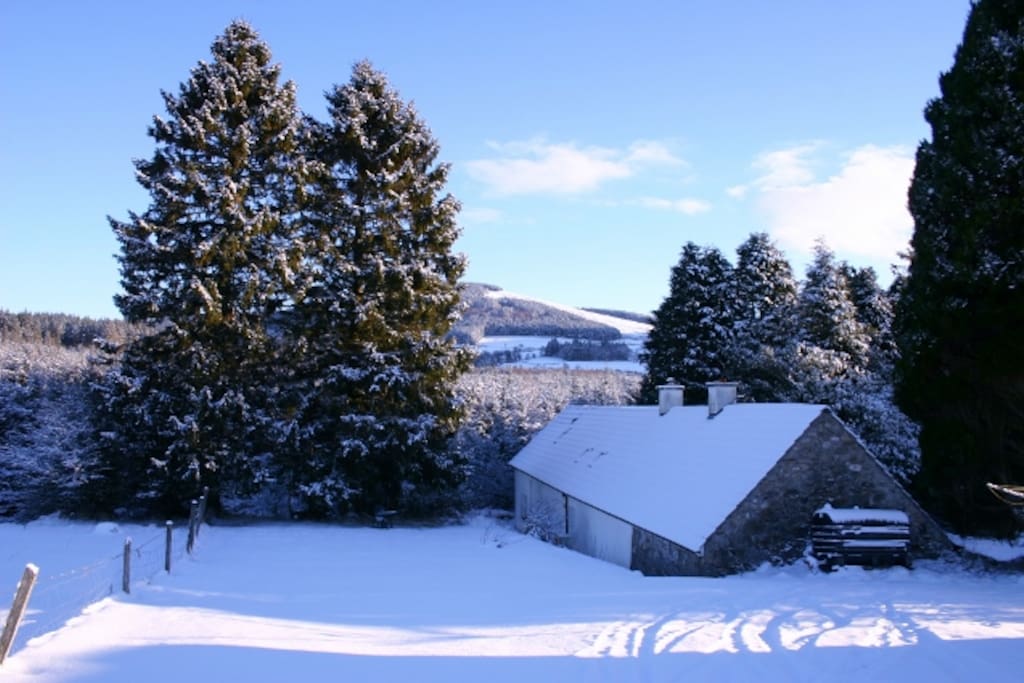 Beautiful Restored Wicklow Holiday Cottage Cabins for Rent in Aughrim