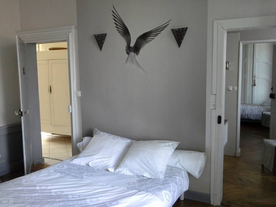 Chambre 1 - La colombe - Lit double + Lit simple