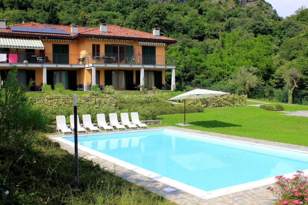 THE POOL WITH SUNBEDS