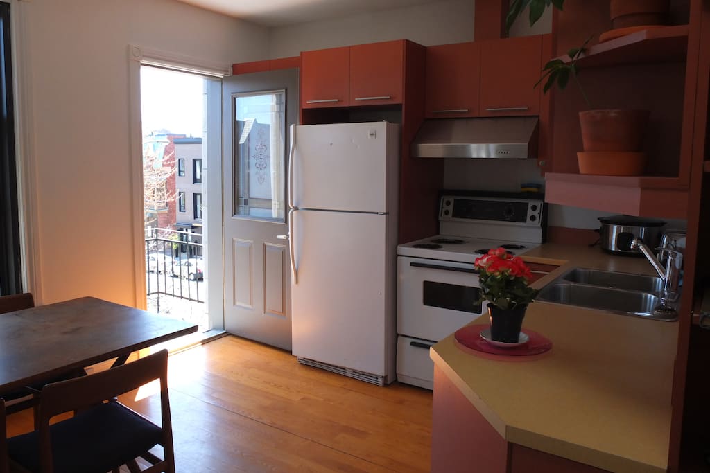 Full Kitchen