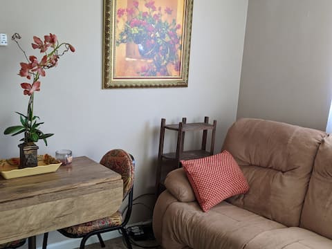 Nana's AirB & B