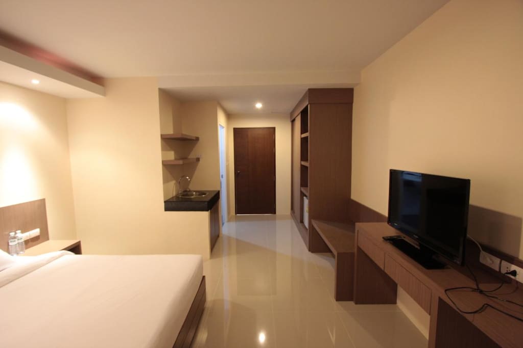 full amenities in room