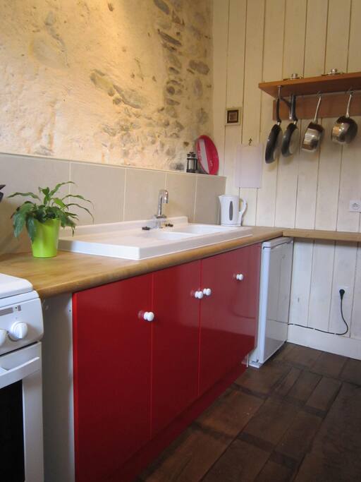 Fully equipped kitchen