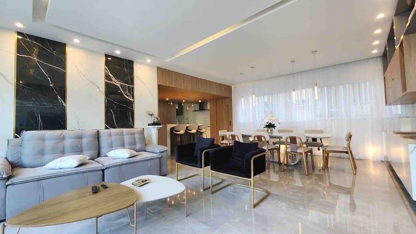 Apartamento Copacabana lateral mar