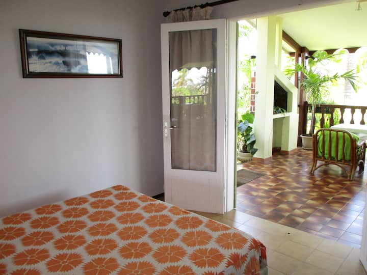 2号卧室，空调通风