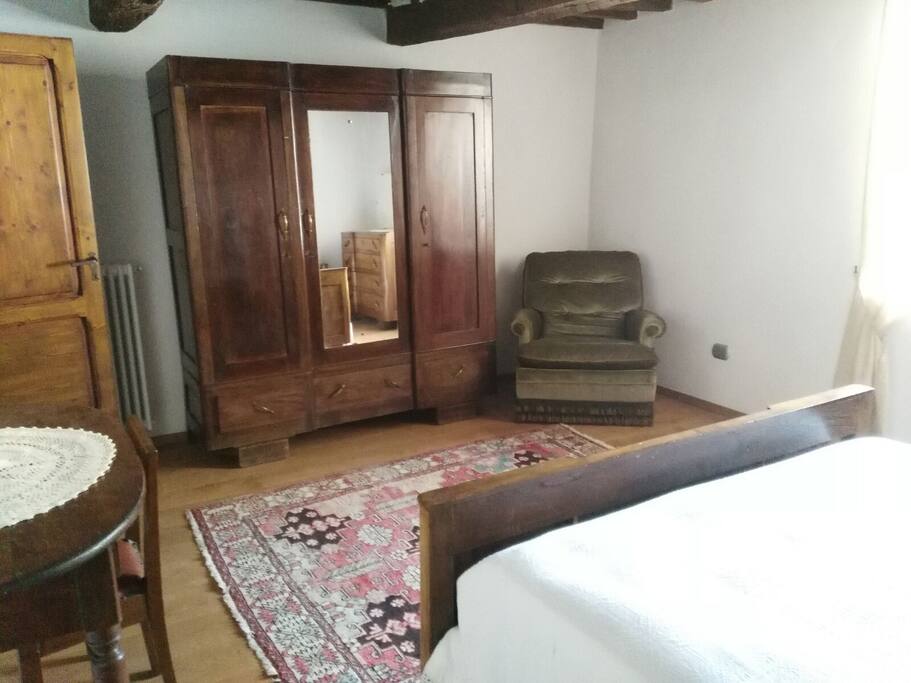 La camera con armadio