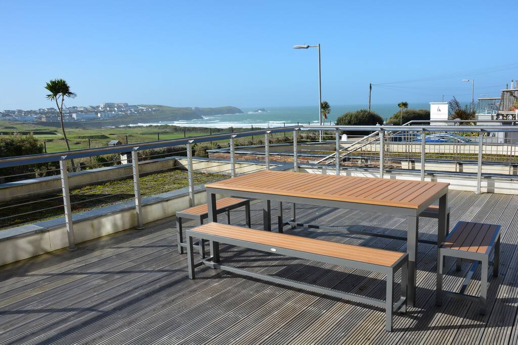 Azure, Headland Rd, Fistral Beach, Newquay Flats for Rent in Newquay