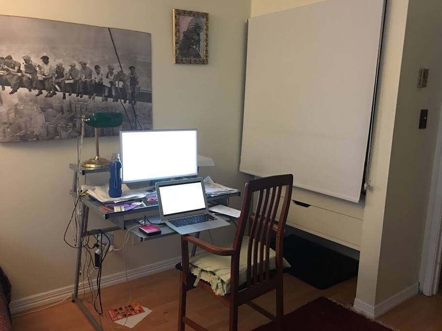 Work station