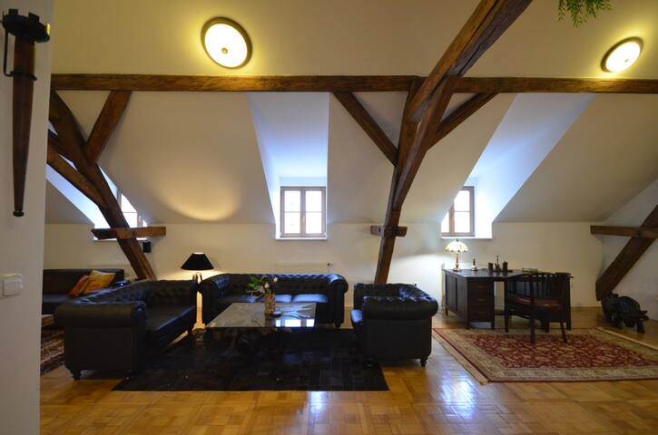 Grand Luxury Attic Hastalska – Old Town Square gallery image 3