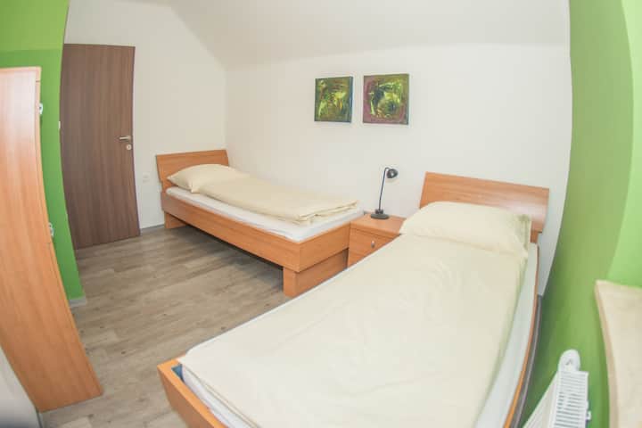 bedroom with two single beds