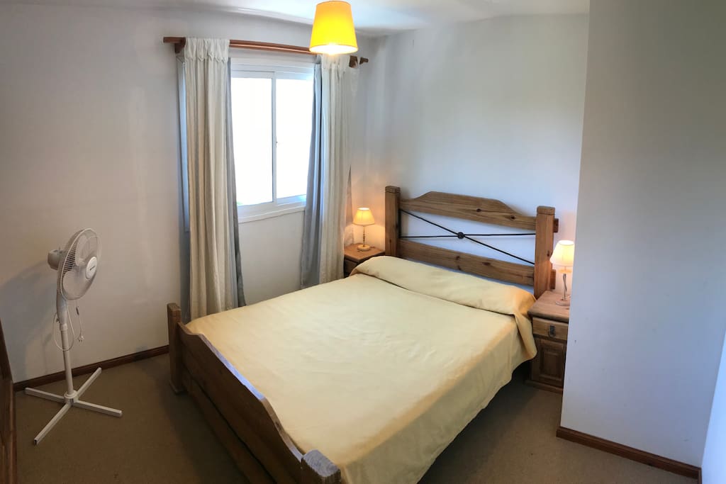 Dormitorio cama matrimonial
