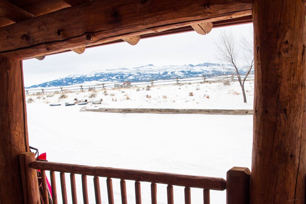 Cowboy's Getaway Log Cabin Cody Cabins for Rent in Cody, Wyoming