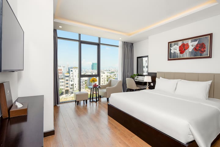 Golden Line Hotel Da Nang managed Airbnb listing 1