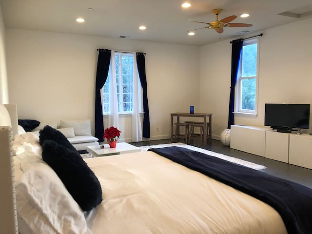 Charming Knights Valley Guest Suite