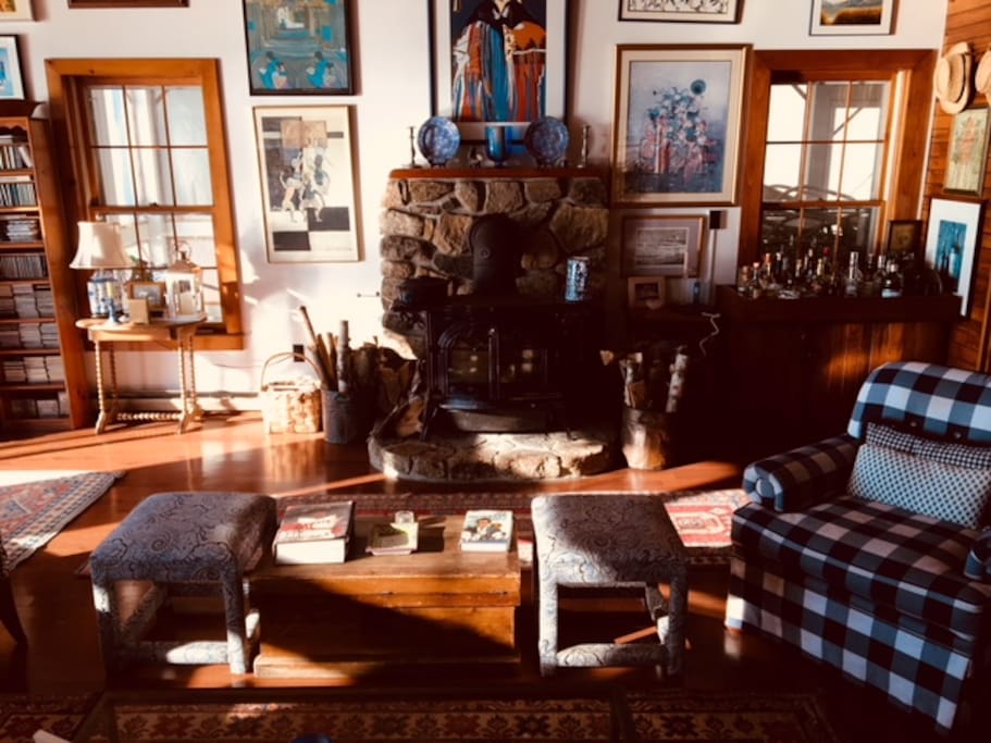 Greystone's charming living room
