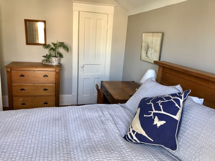 A super comfy queen size bed with a great cotton duvet, large chest of drawers and closet.