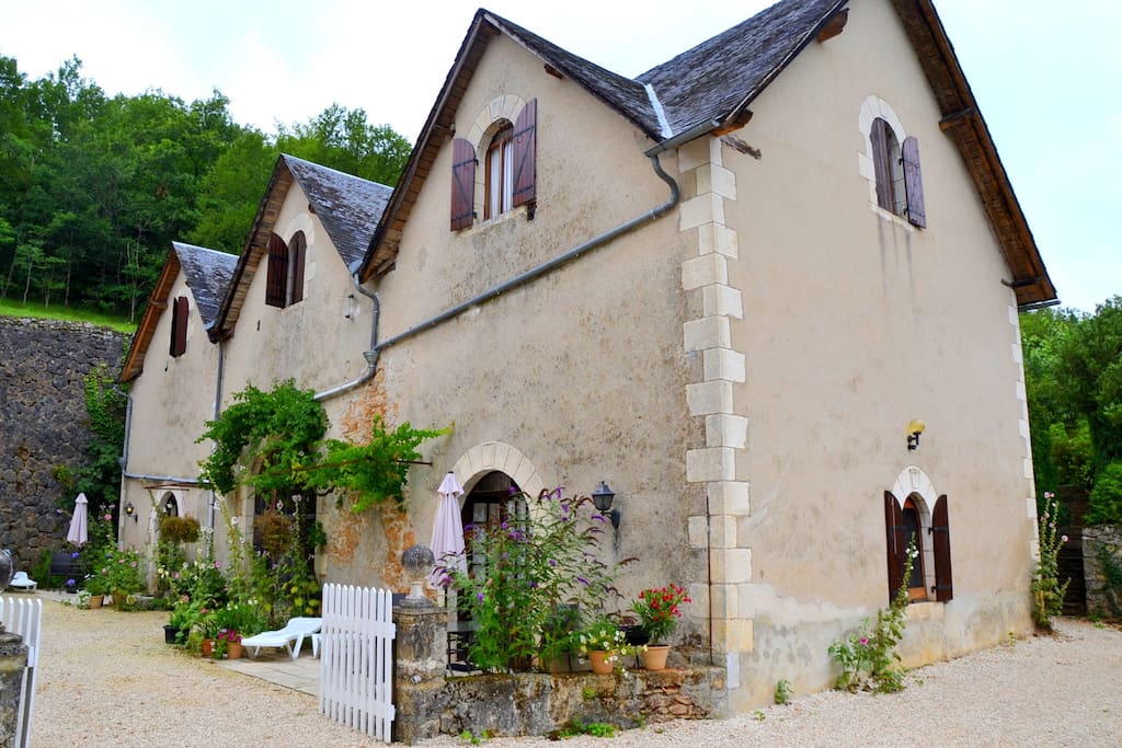 Le Manoir, het voormalige koetshuis
