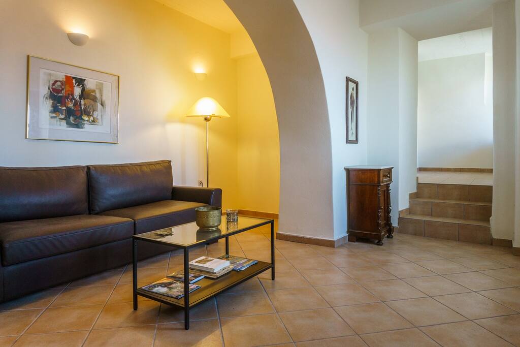 Spacious living room
