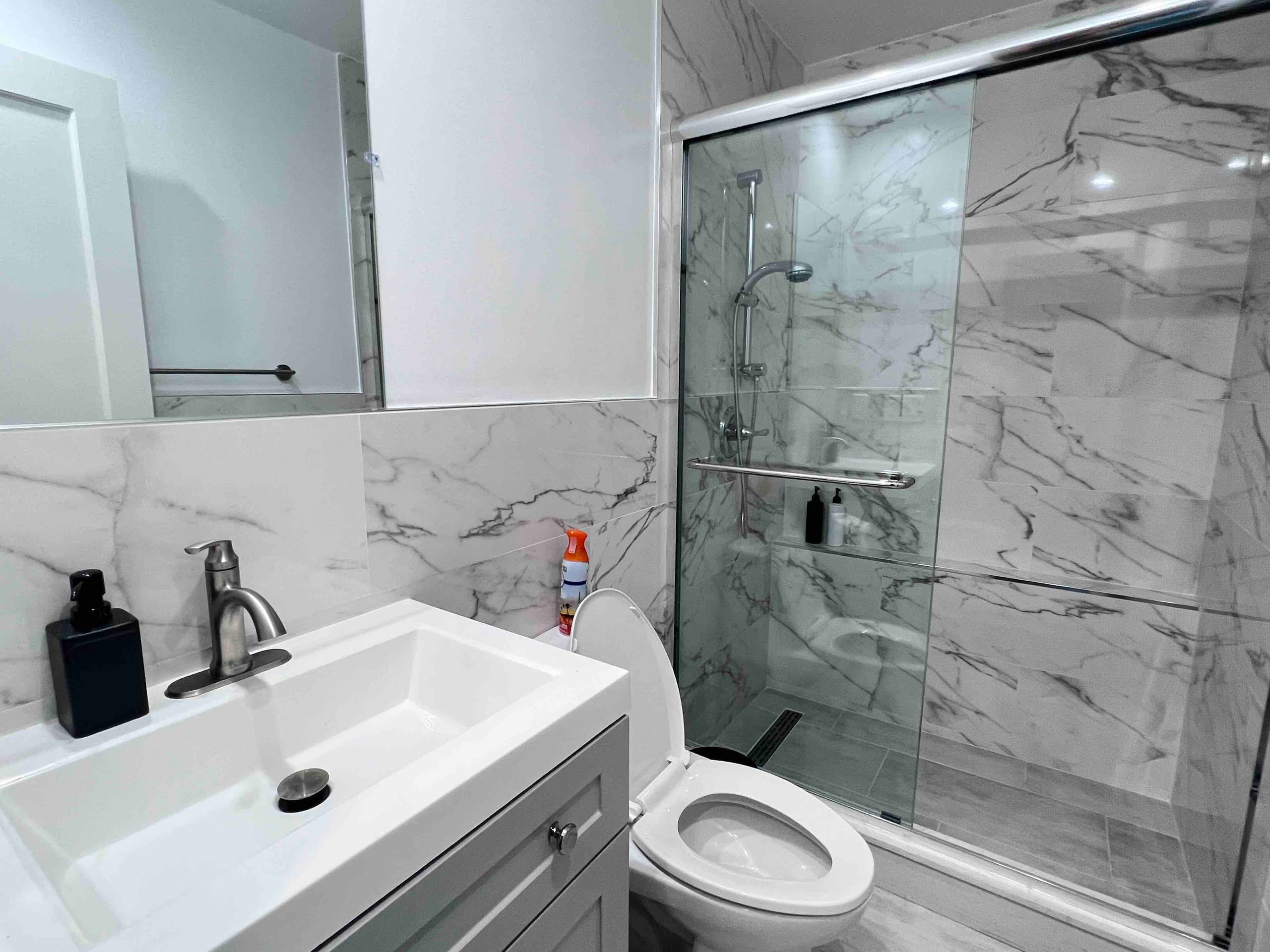 Home in San Francisco · ★4.89 · 3 bedrooms · 3 beds · 2 baths - Image 17
