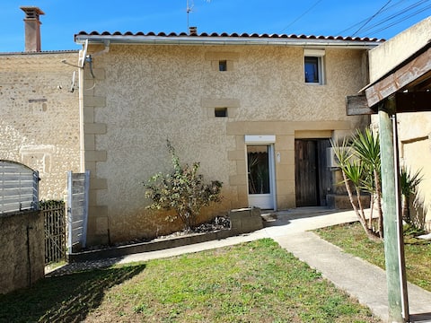 Nice duplex with garden - Close to TGV station