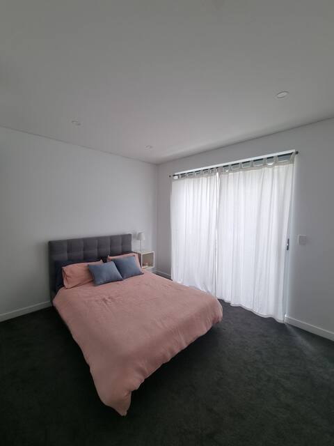 1 Bedroom/Private Bathroom in 2 Bed Apartment