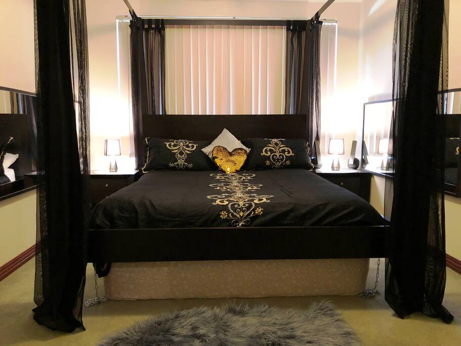 Guest bedroom