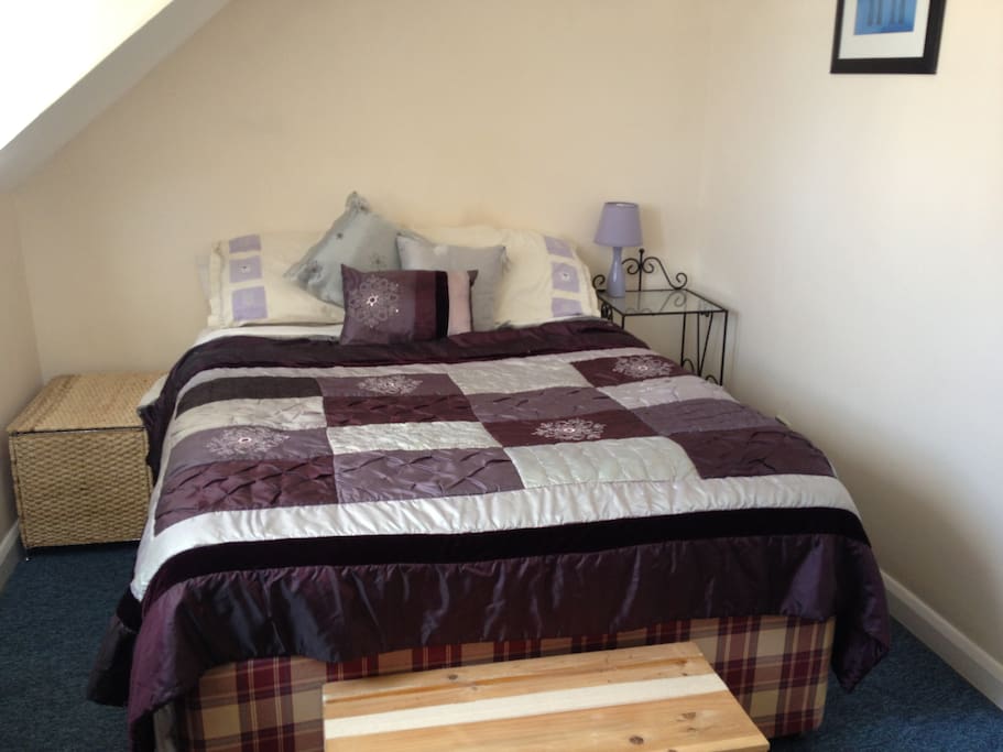 The very comfortable and cosy second bedroom