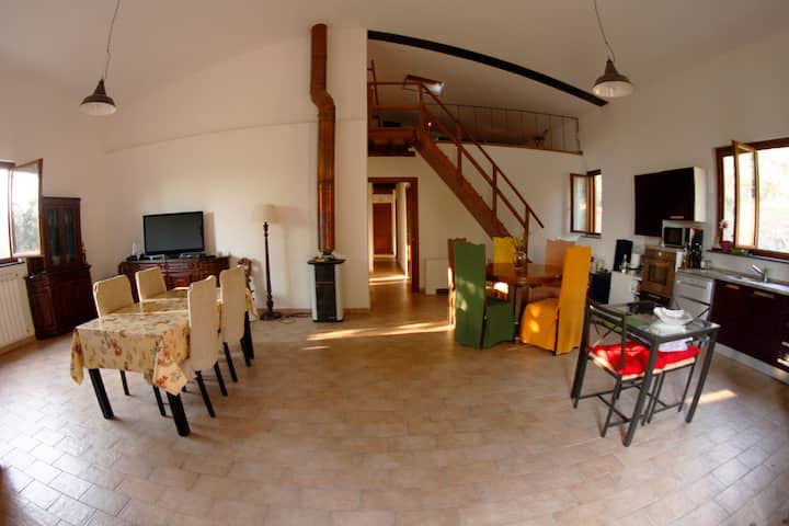 *Stanza Margherita* Agriturismo Rossalia - Castagneto Carducci