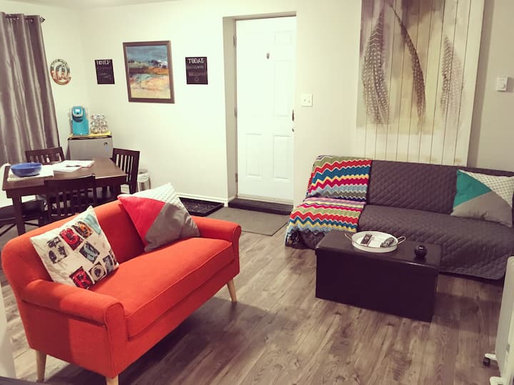 Private Suite near the airport