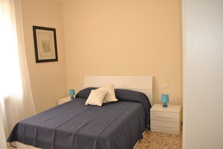 Საწოლი 152 × 203 სმ